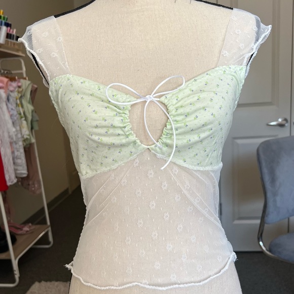 Tops - The “Bella Top”